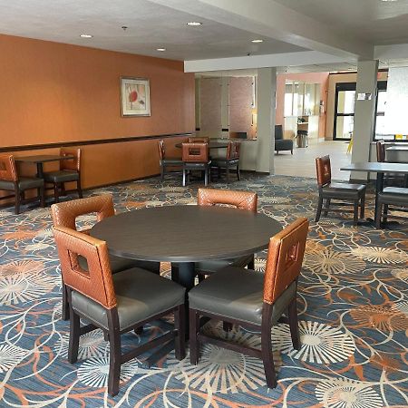 Spark By Hilton La Crosse Onalaska מראה חיצוני תמונה